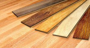 Як вибрати підлогове покриття для свого будинку: ламінат, паркет, плитка чи ковролін?
